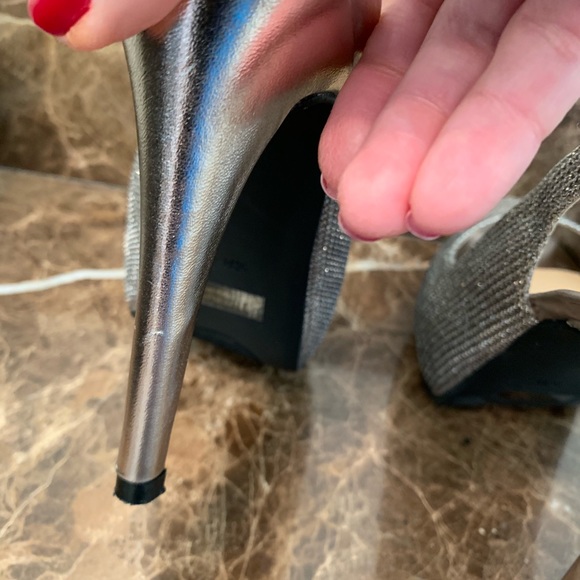 Guess Gold Sparkly Peep Toe Platform  Heels - Picture 7 of 8